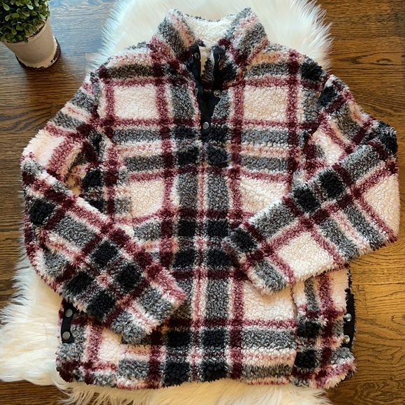 Furry Fleece Quarter Zip - Picture 2 of 5